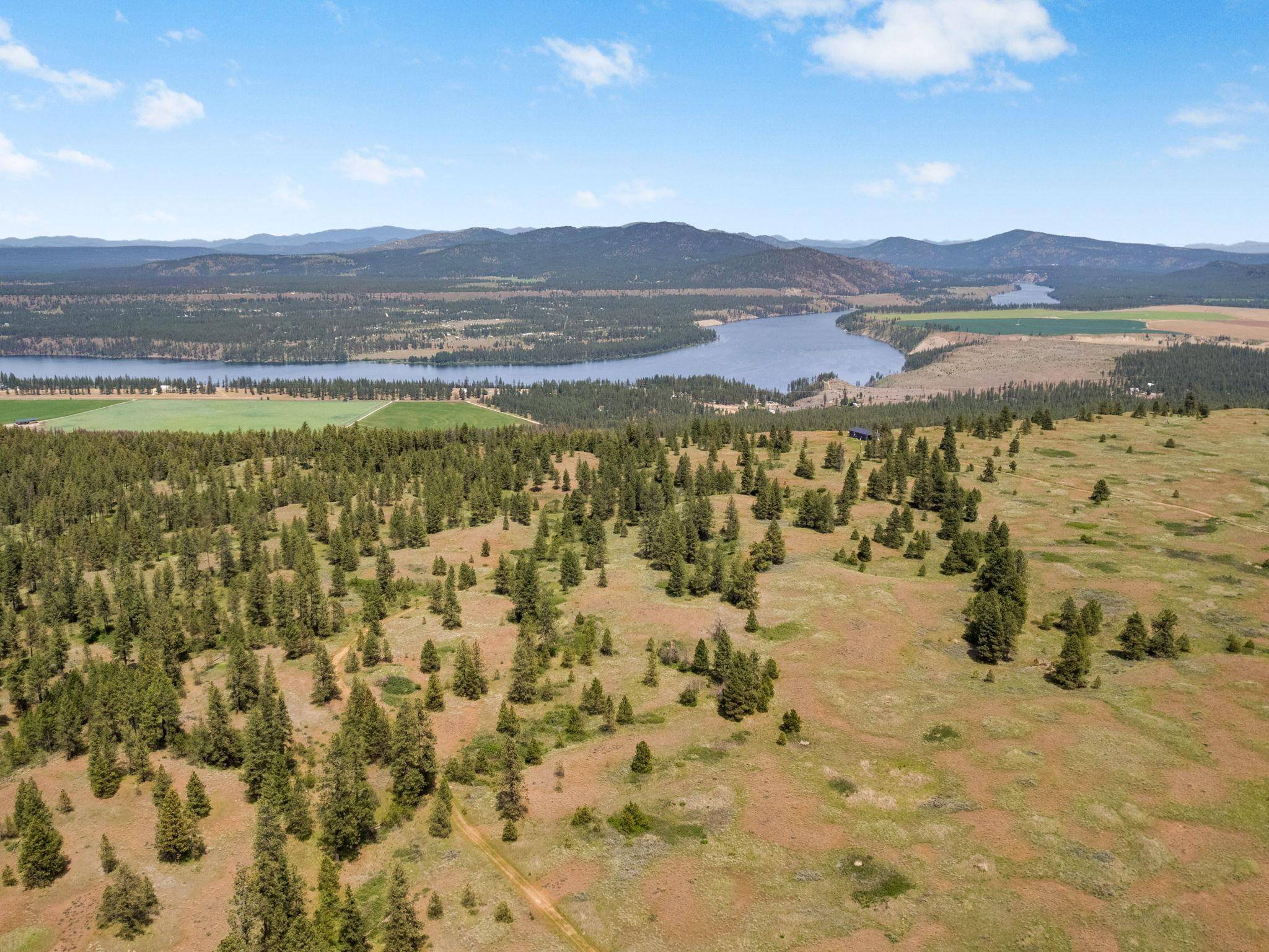 00 W Highland Rd off Coulee Hite Rd, Reardan, WA 99029