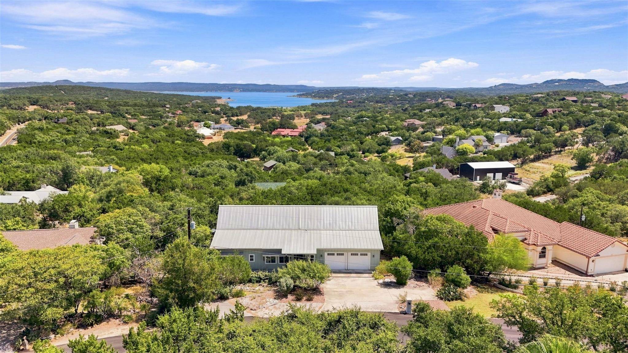 129 Riedel LN, Canyon Lake, TX 78133