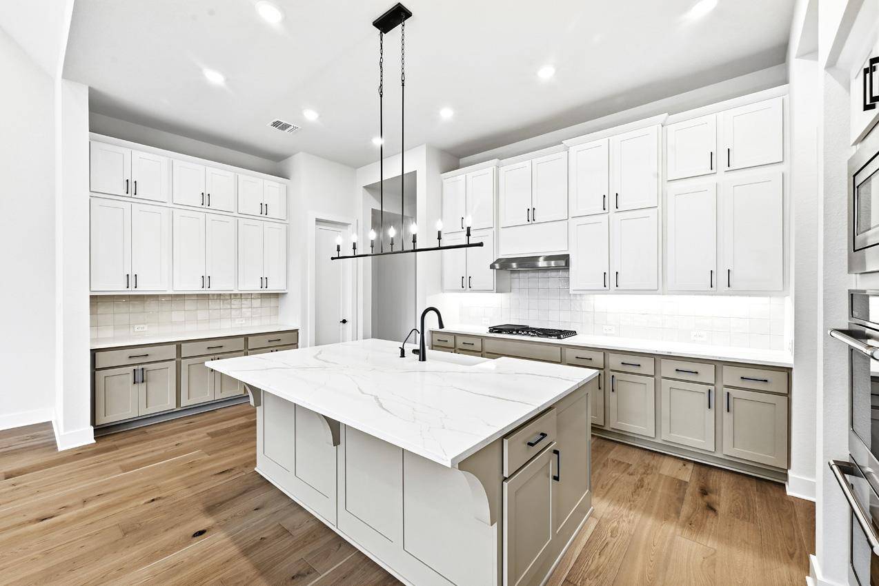 315 Leaning Rock RDG, Austin, TX 78737