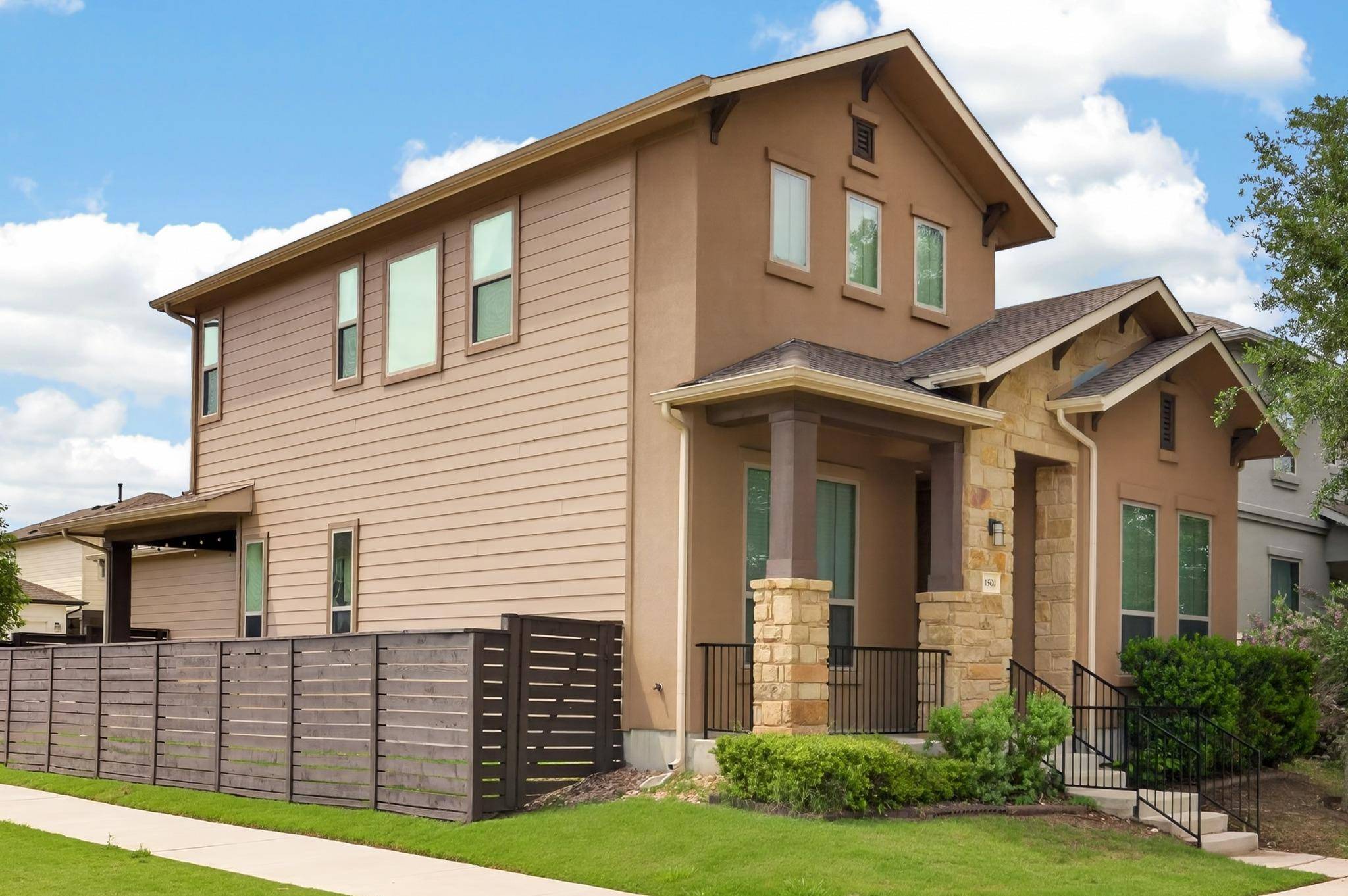 1501 Lawrence ST, Austin, TX 78741