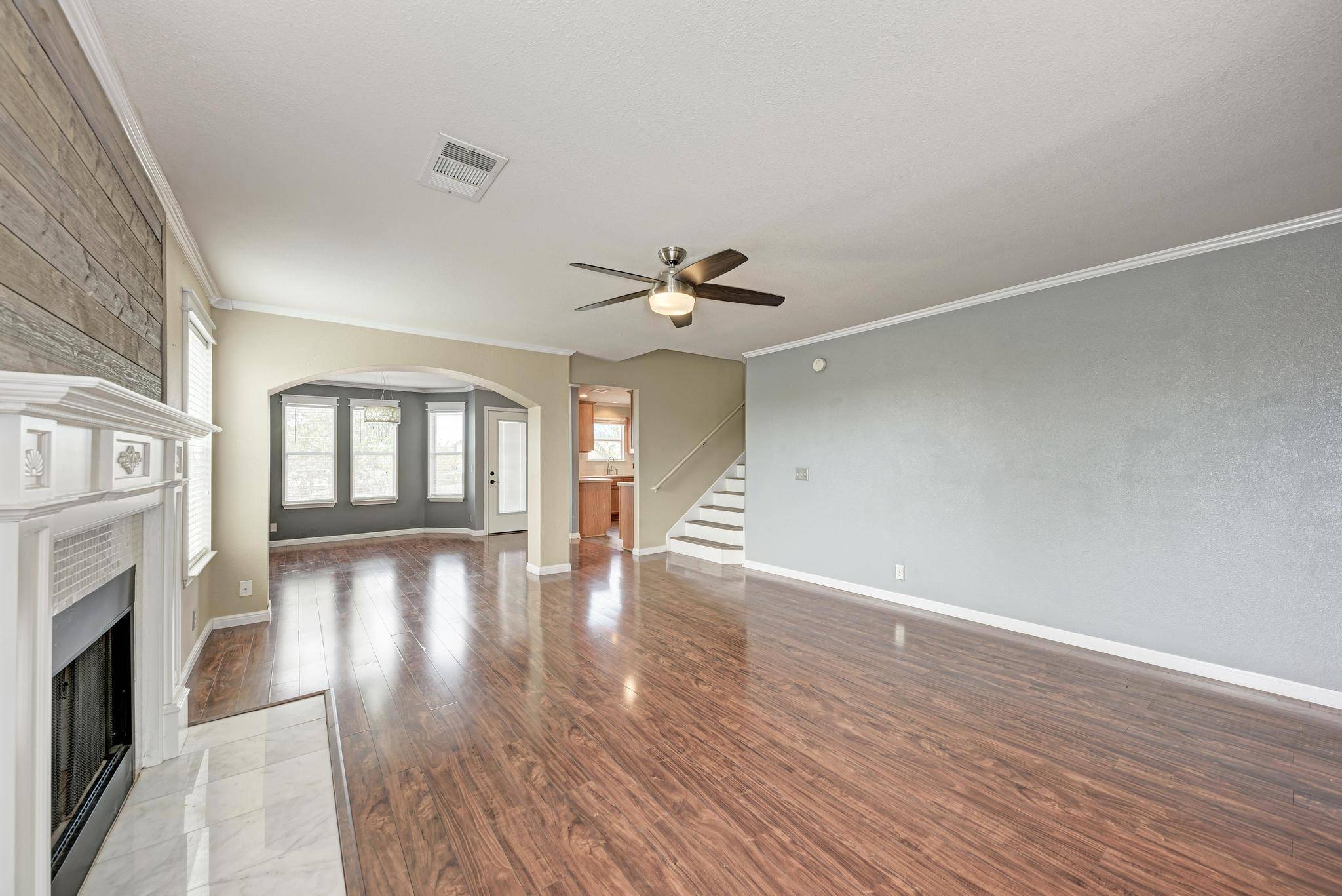 903 Estate DR, Hutto, TX 78634