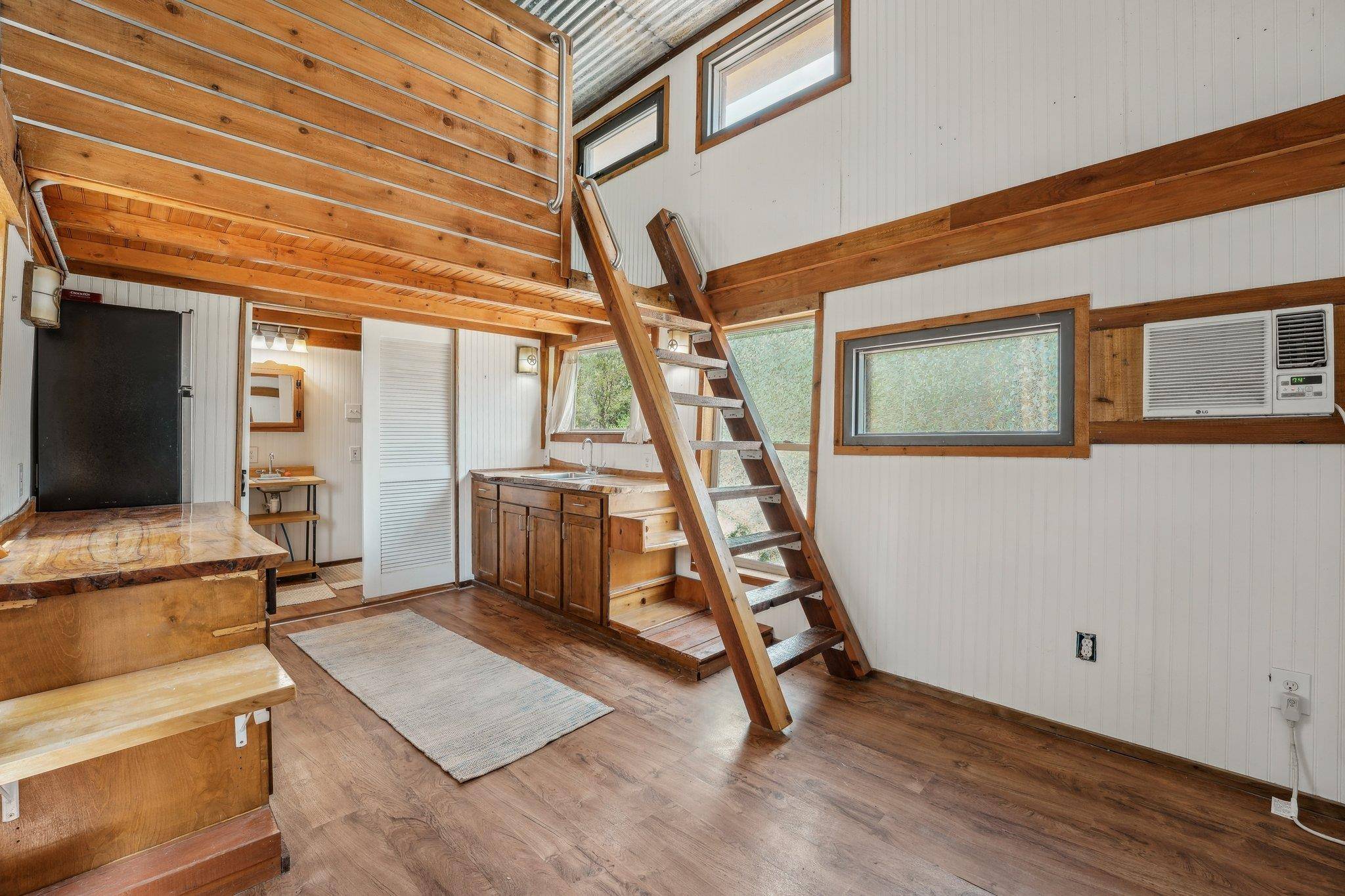 15211 Fitzhugh RD #C - Tiny House, Austin, TX 78736
