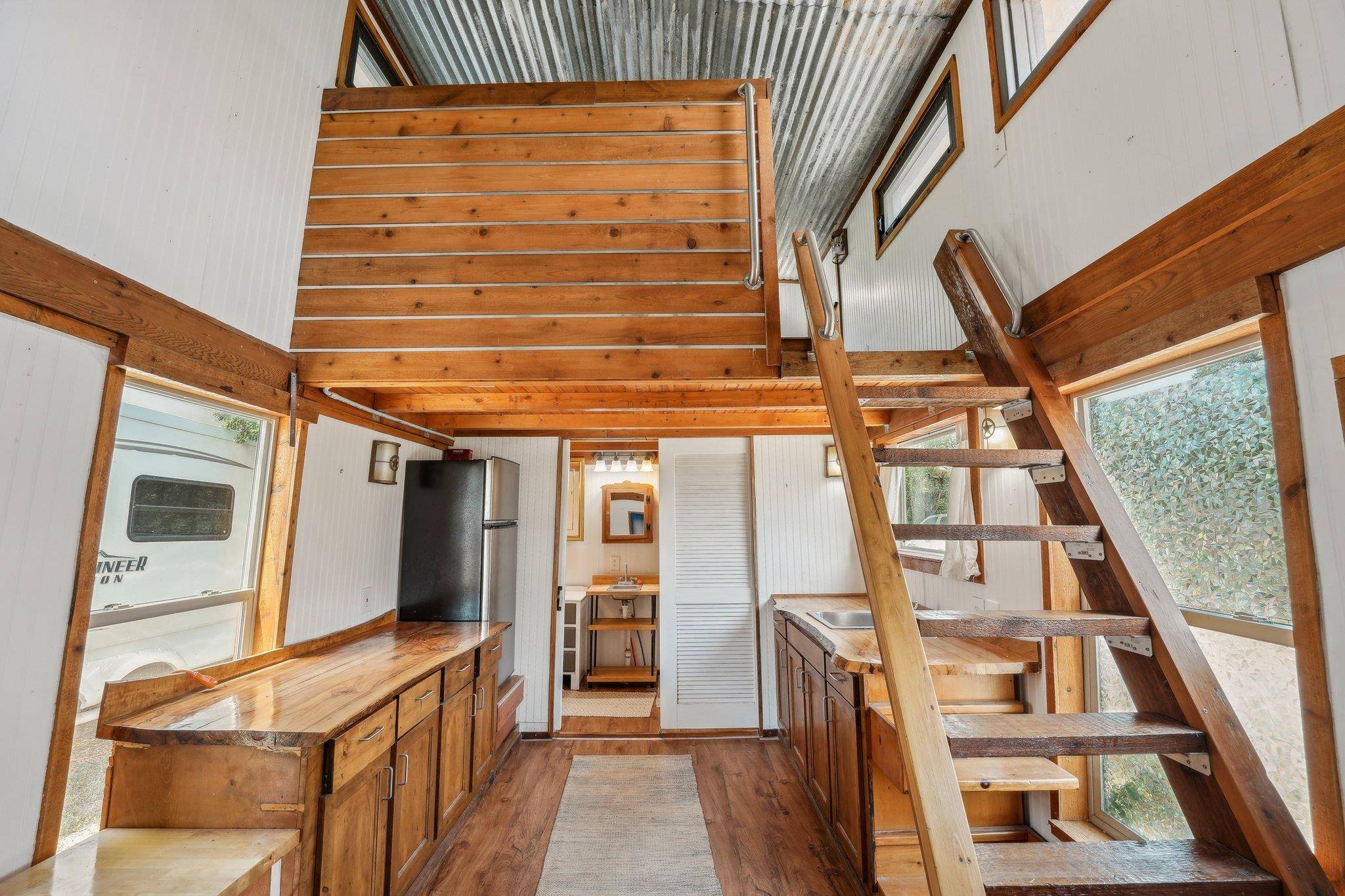 15211 Fitzhugh RD #C - Tiny House, Austin, TX 78736
