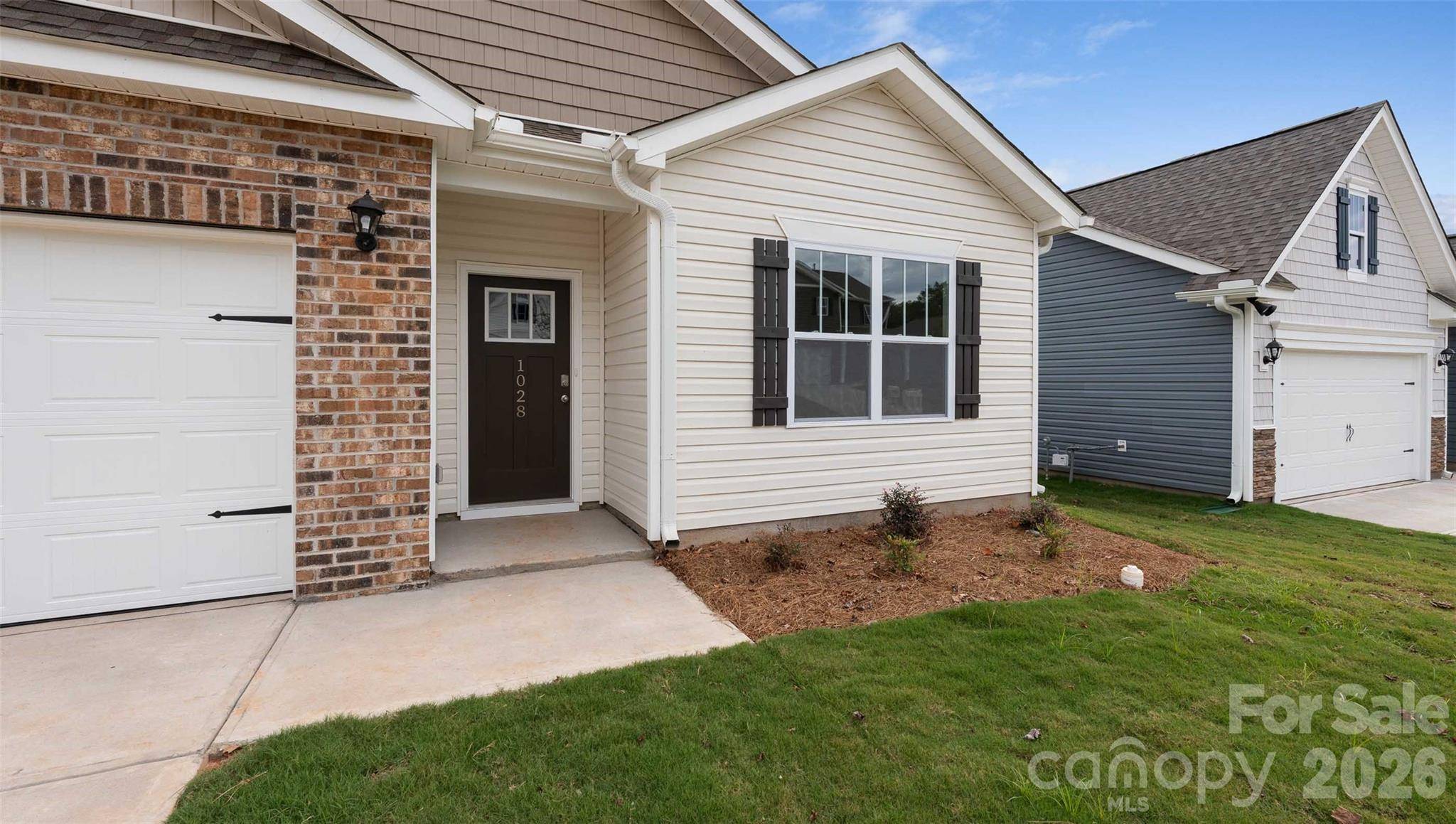 23 Ridgehaven DR, Waynesville, NC 28786
