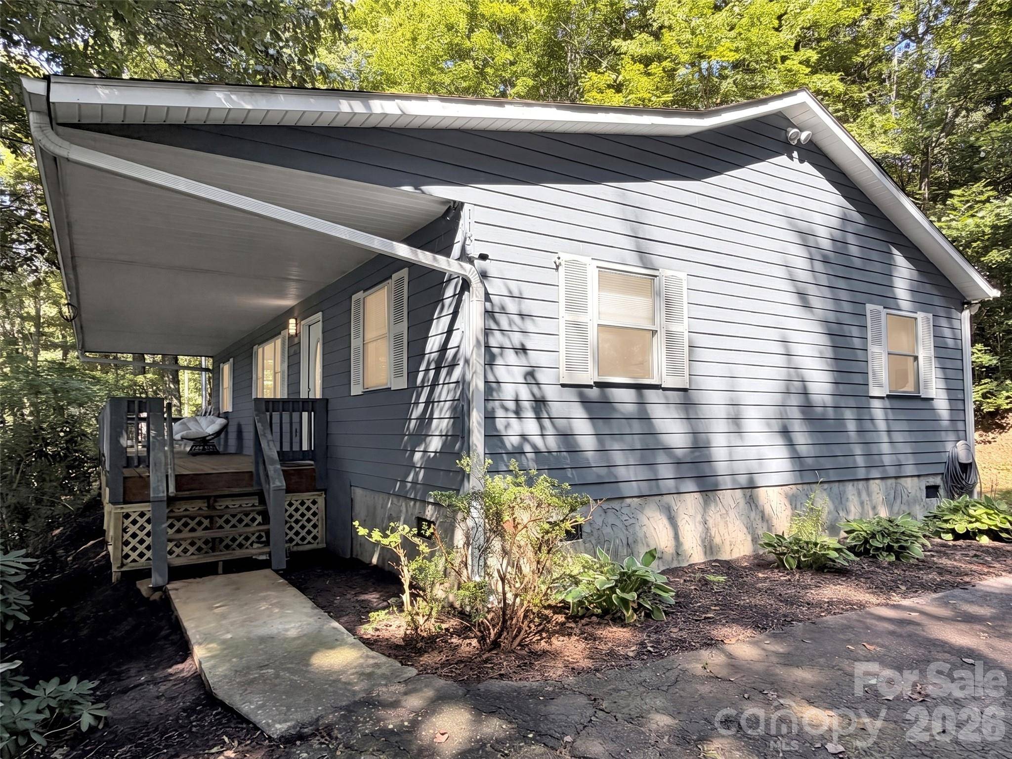 115 Knoll Ridge LN, Waynesville, NC 28785