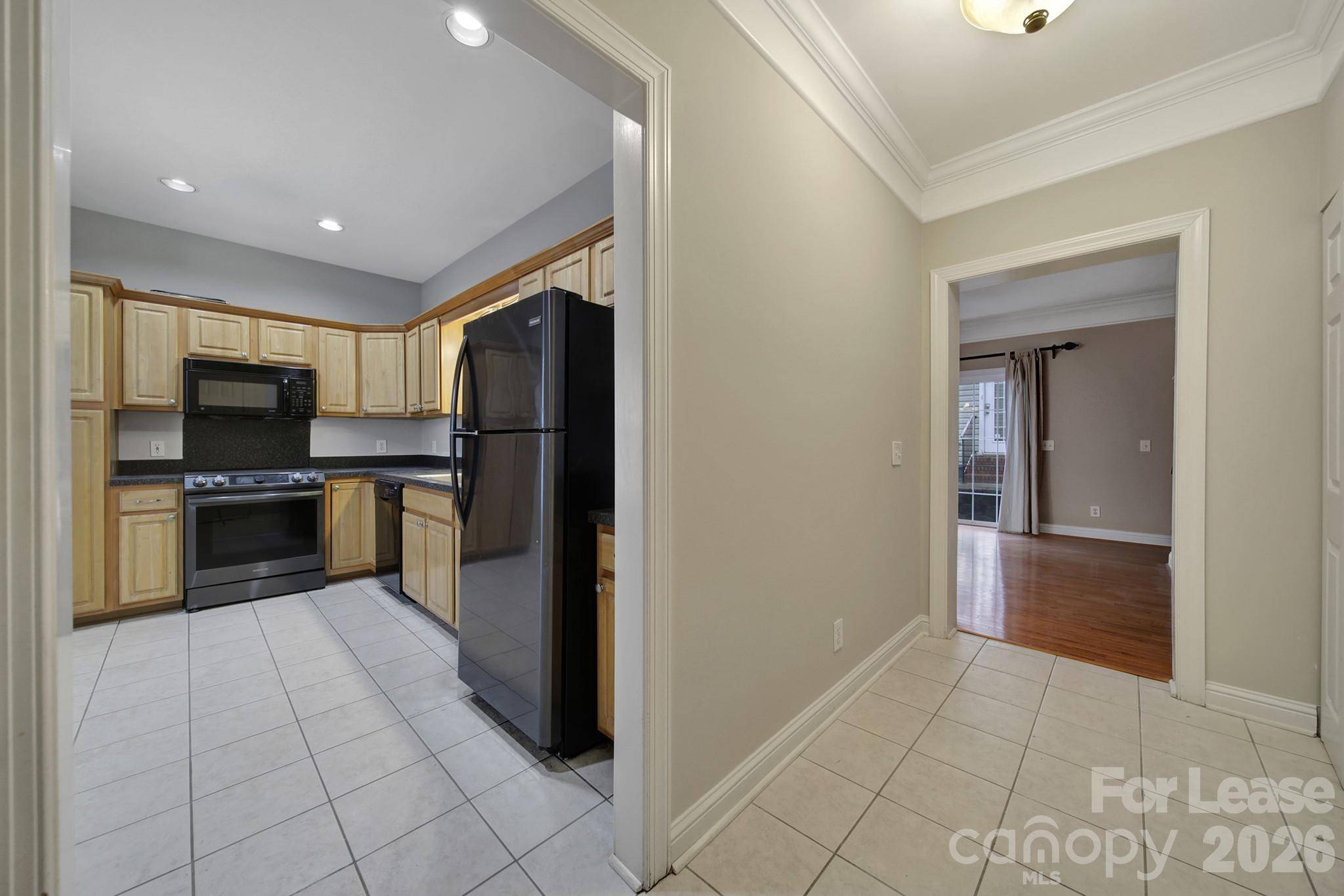 6932 Misty Pine LN, Charlotte, NC 28217