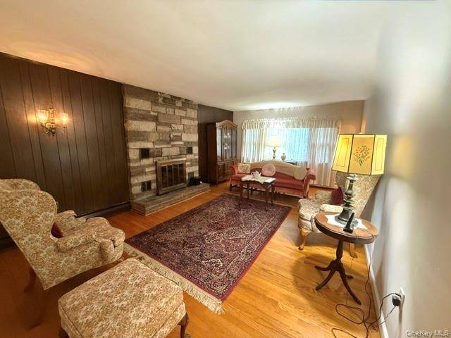 7 Chiappardi PL, Beacon, NY 12508