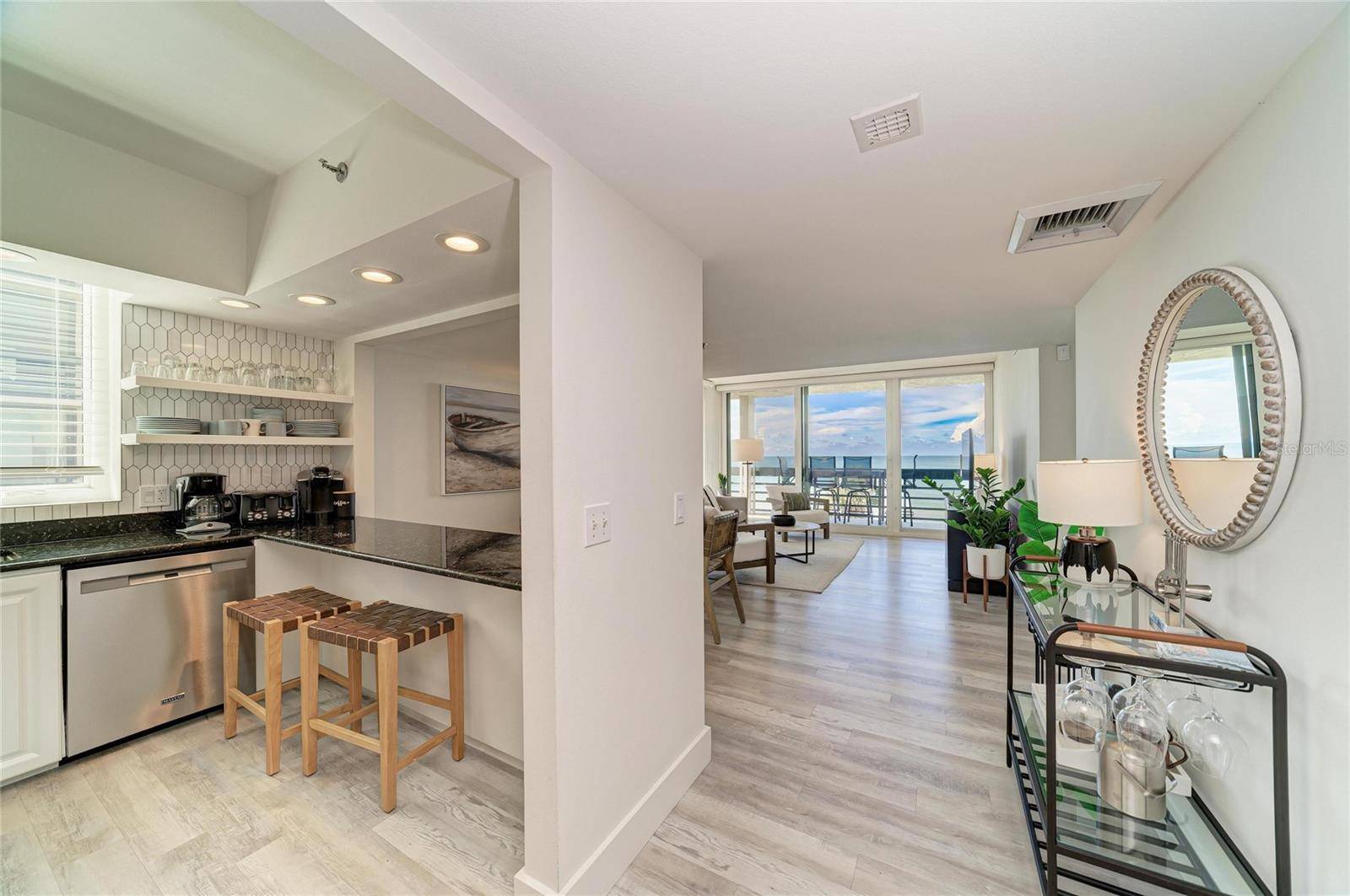 1055 GULF OF MEXICO DR #301, Longboat Key, FL 34228