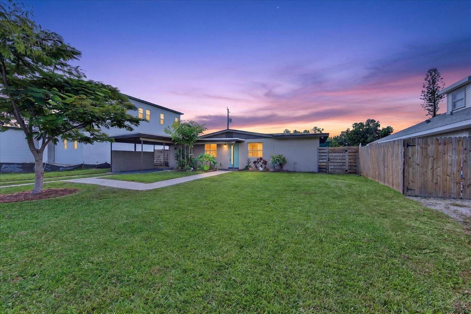 2350 LOMA LINDA ST, Sarasota, FL 34239