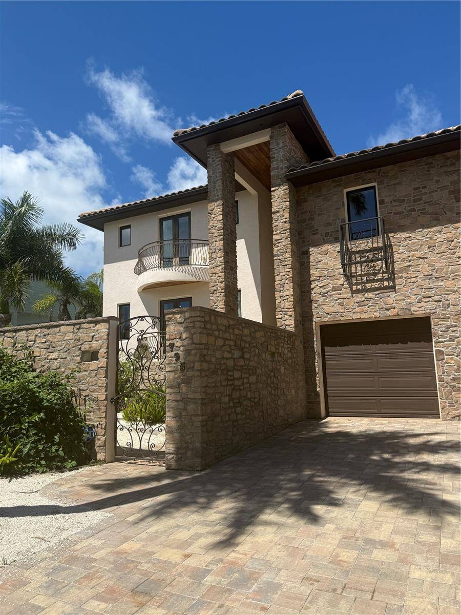 795 MARBURY LN, Longboat Key, FL 34228