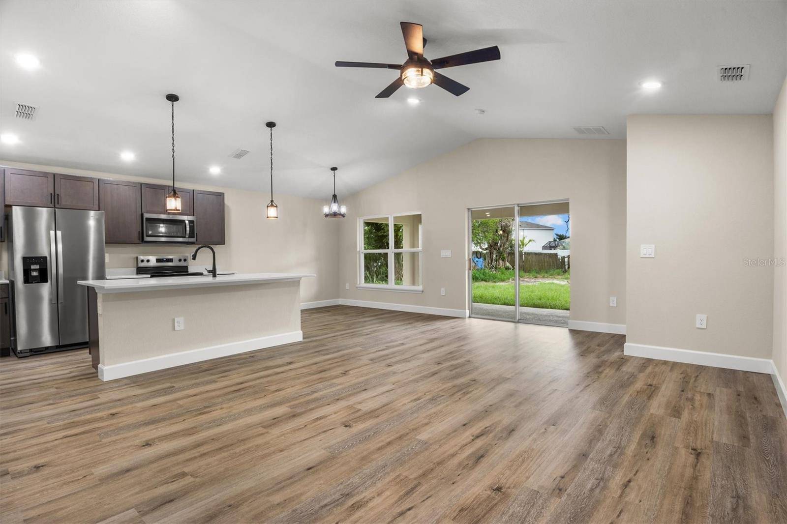 1912 FRUITLAND PARK CIR, Eagle Lake, FL 33839