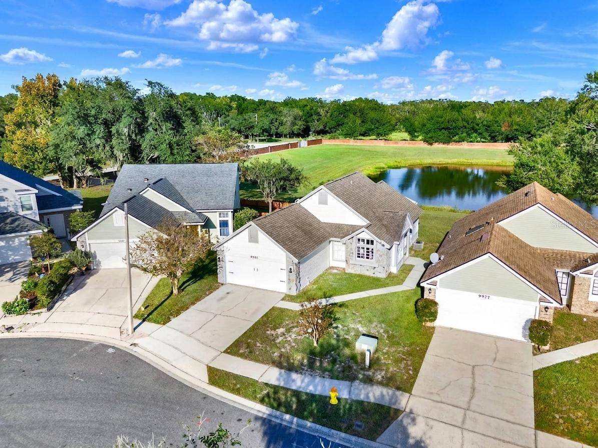 9981 ALOMA BEND LN, Oviedo, FL 32765