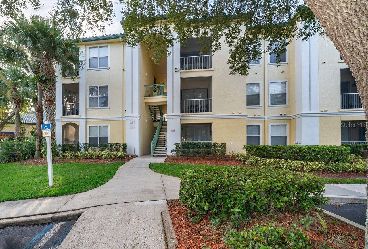 8900 LEGACY CT #204, Kissimmee, FL 34747