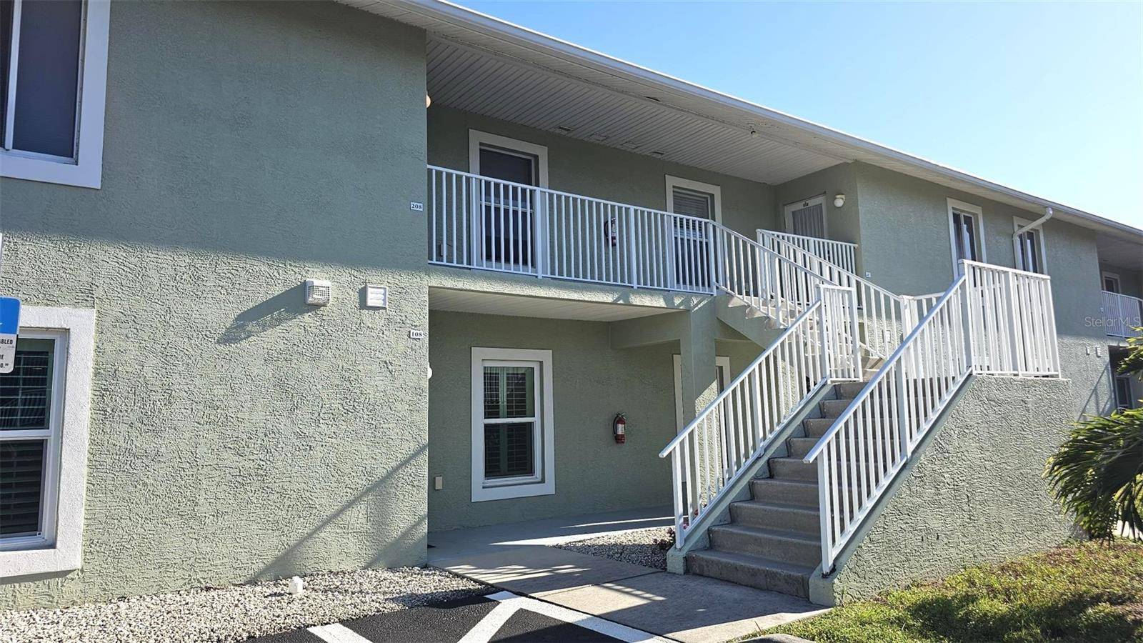 8100 MEMORY LN #207, Rotonda West, FL 33947