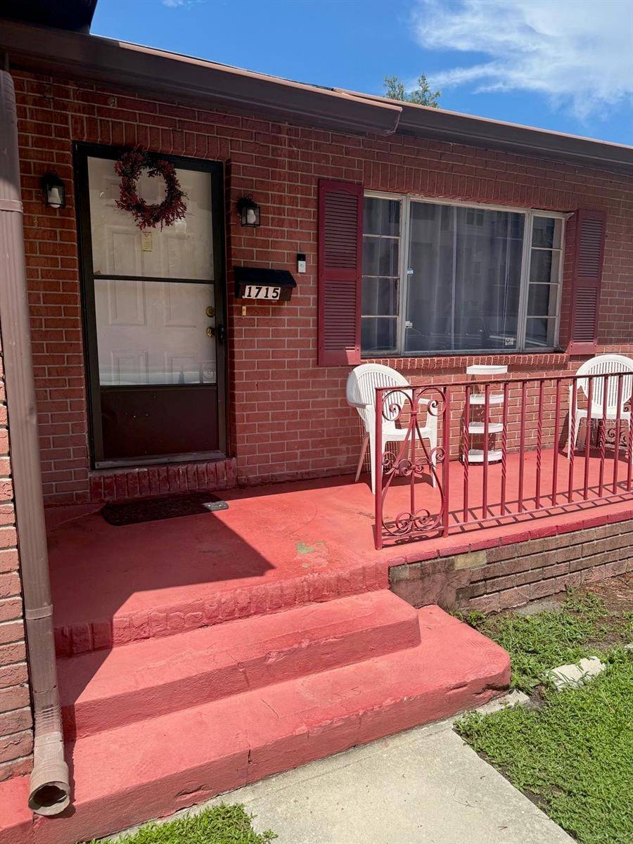 1715 W CARMEN ST, Tampa, FL 33606