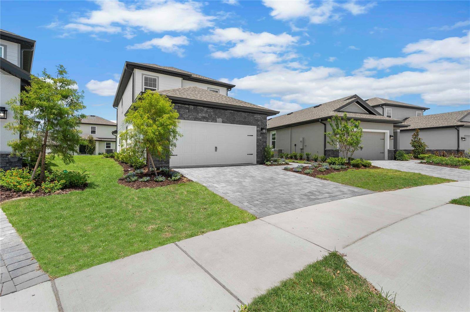 7668 SOMERSWORTH DR, Kissimmee, FL 34747