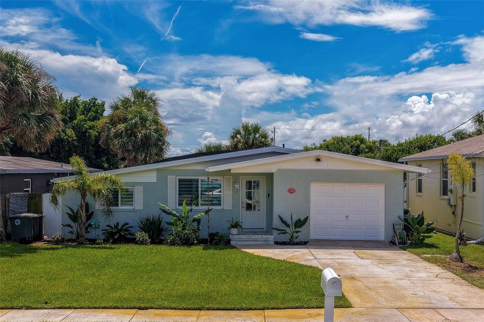 348 WOODLAND AVE, Daytona Beach, FL 32118