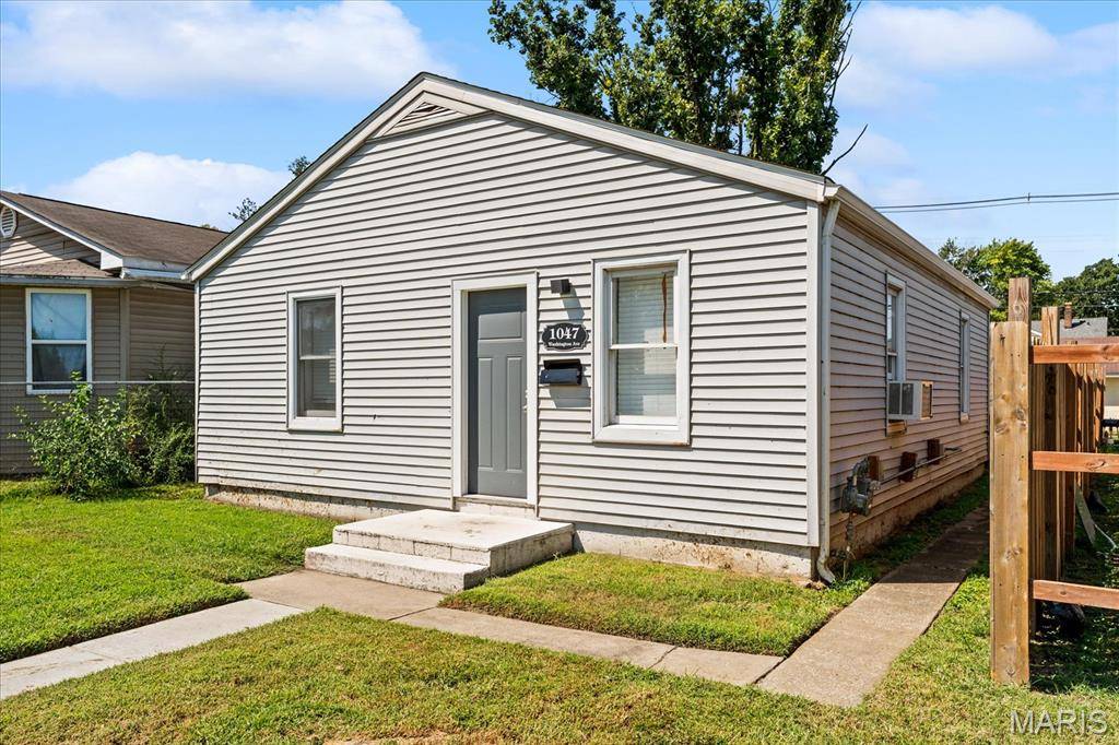 1047 Washington AVE, Madison, IL 62060