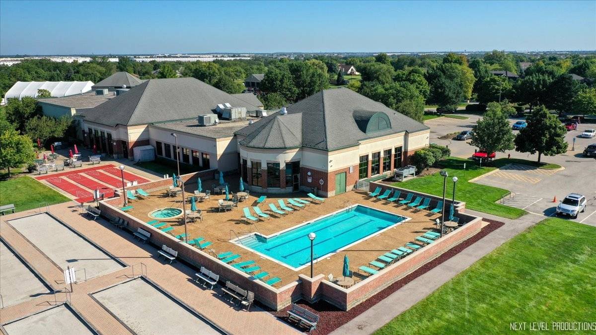 20813 W Chinaberry CT, Plainfield, IL 60544
