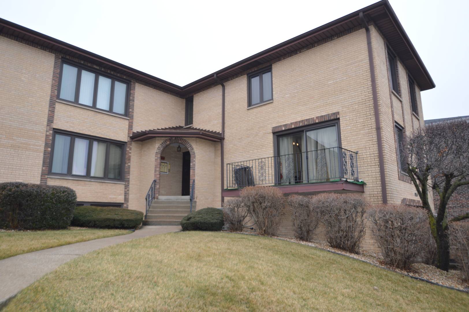 10354 Central AVE #3, Oak Lawn, IL 60453