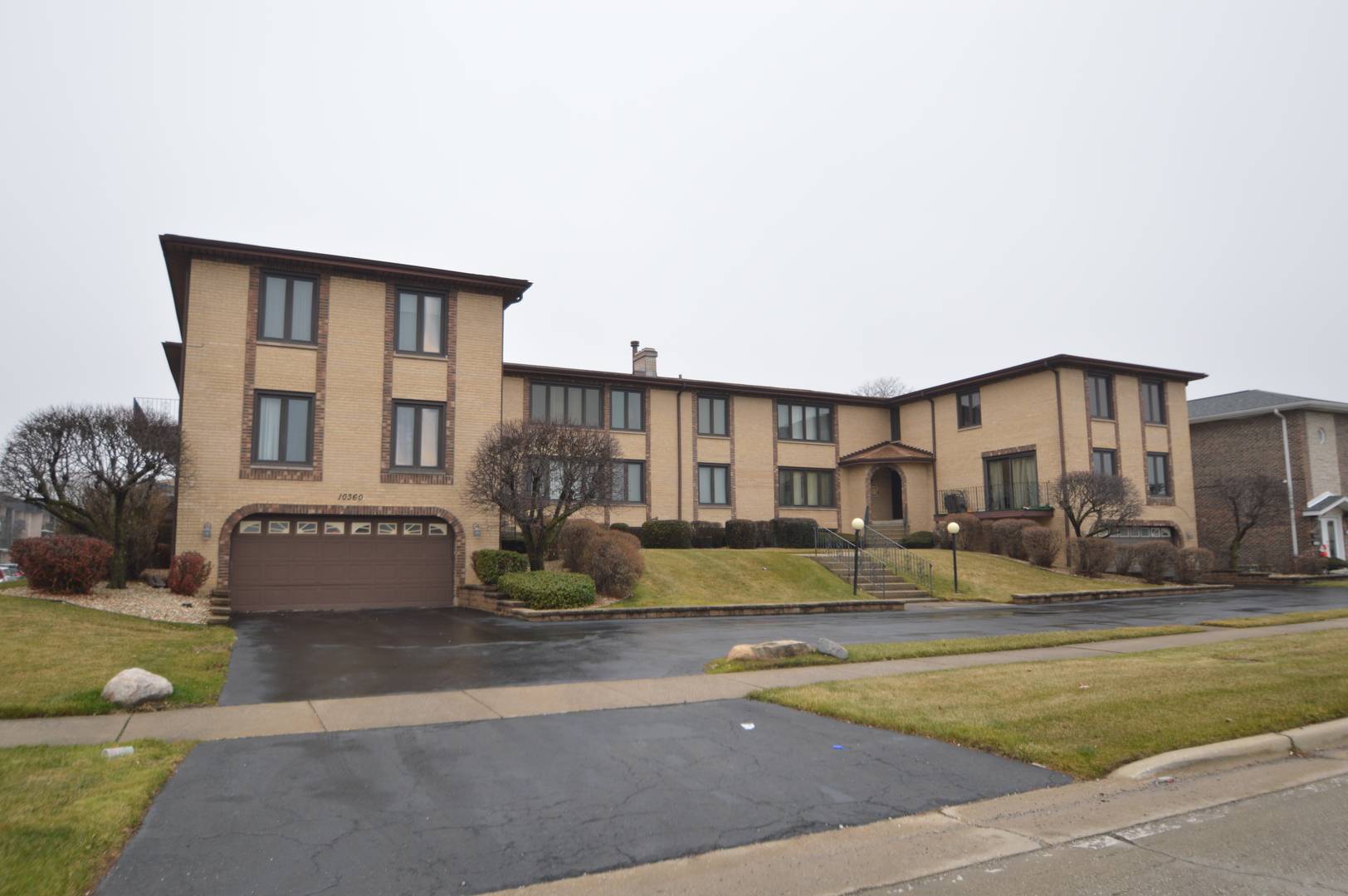 10354 Central AVE #3, Oak Lawn, IL 60453