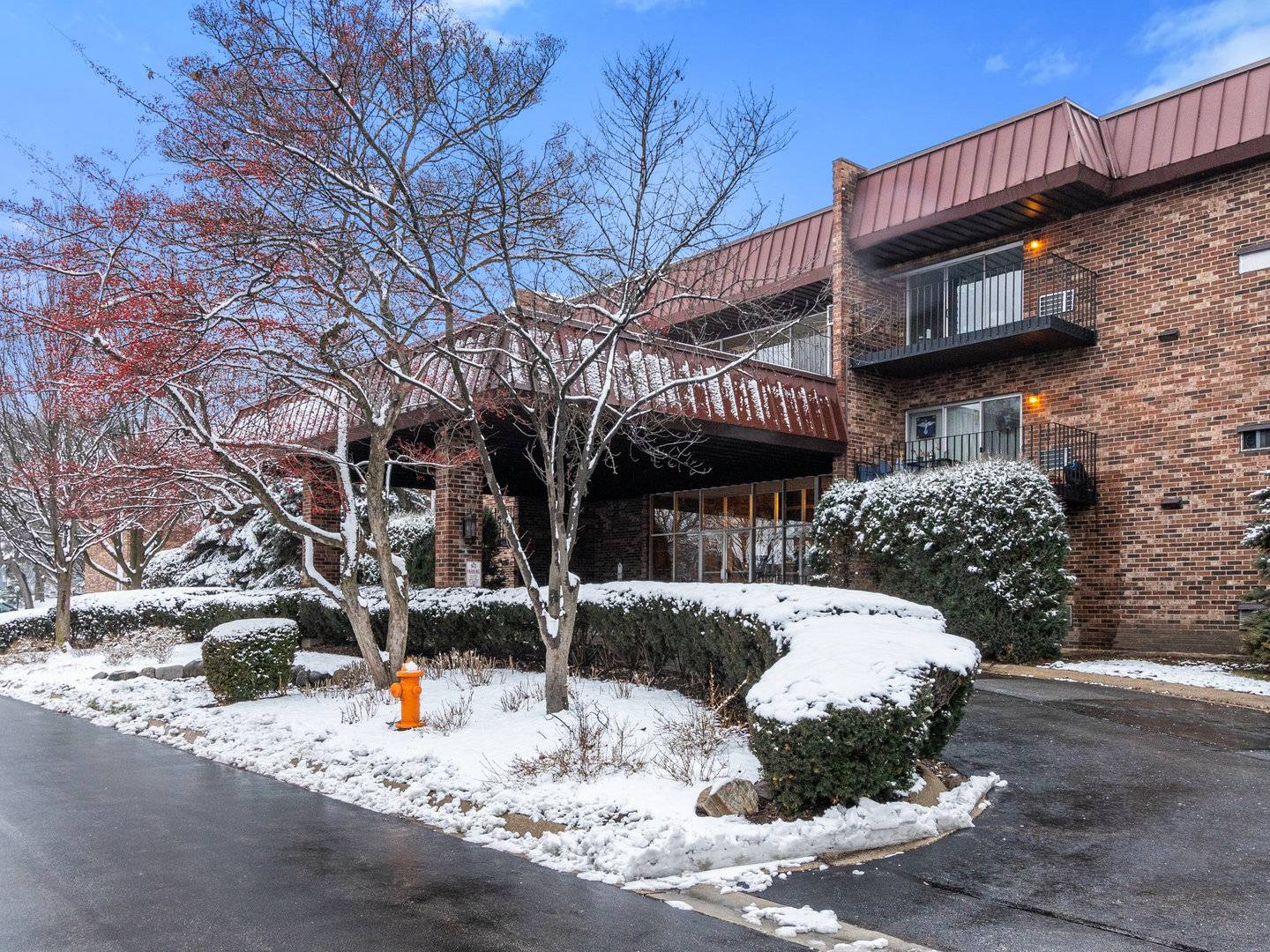 1049 W Ogden AVE #1-112, Naperville, IL 60563