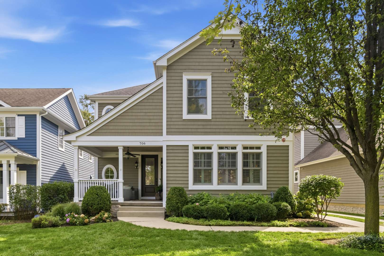 709 E Sunnyside AVE, Libertyville, IL 60048