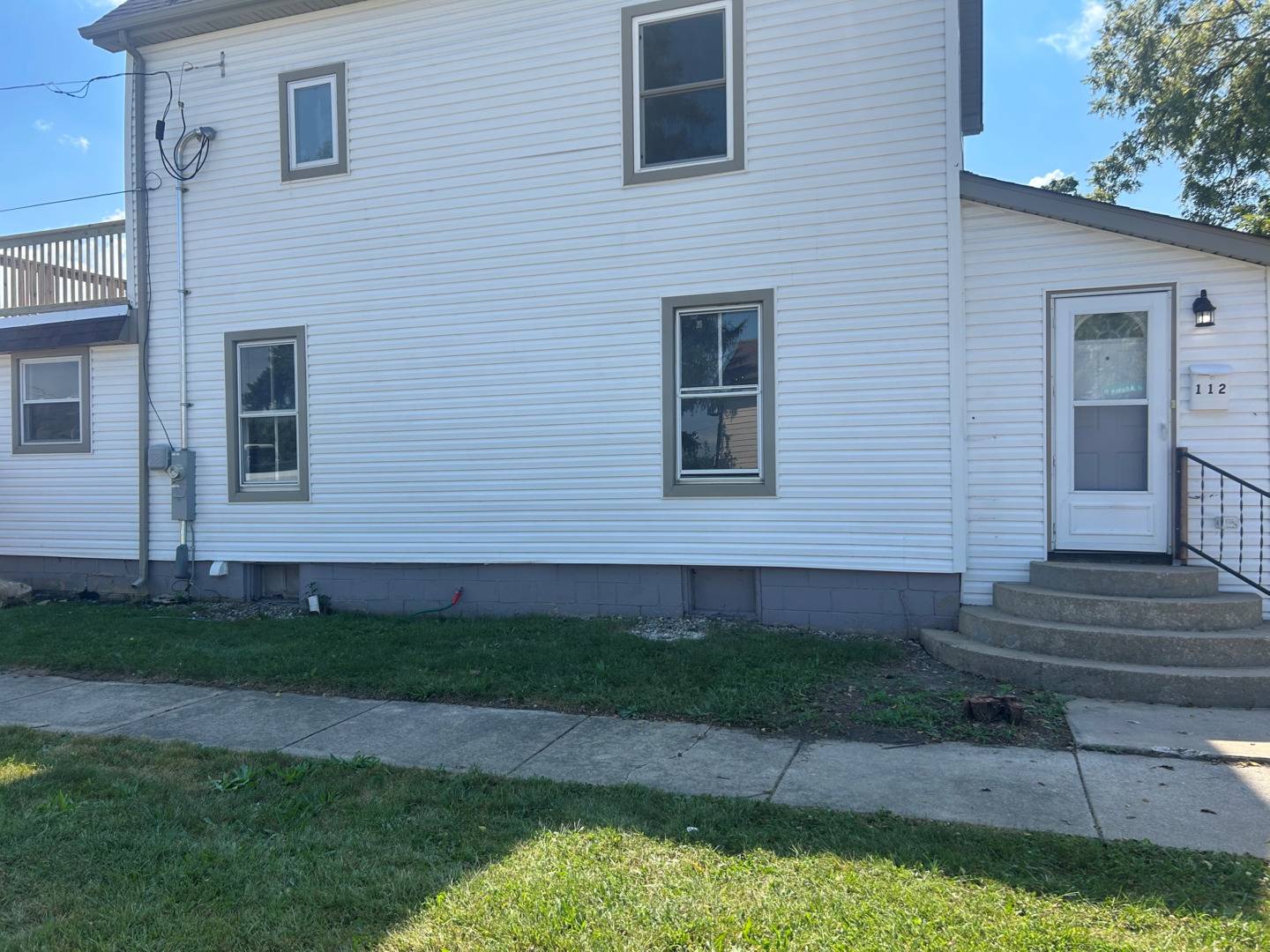 112 S Oak ST, Manteno, IL 60950