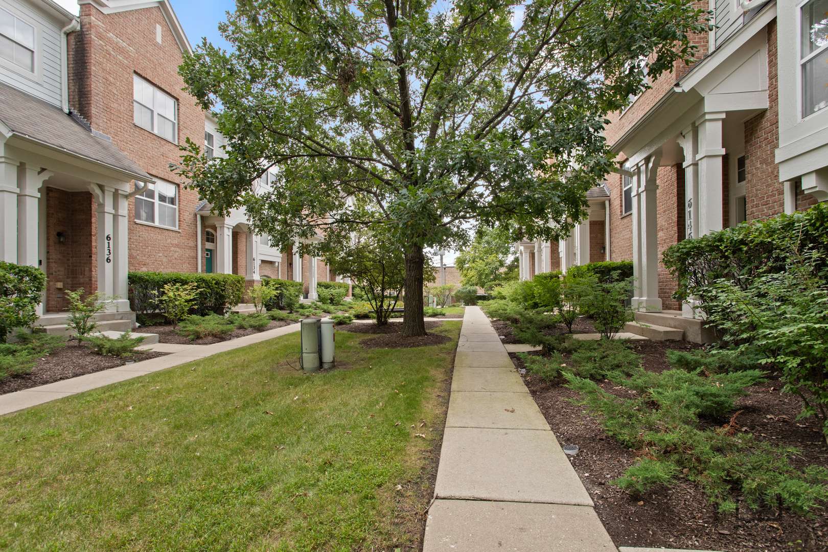 6148 Washington CT, Morton Grove, IL 60053