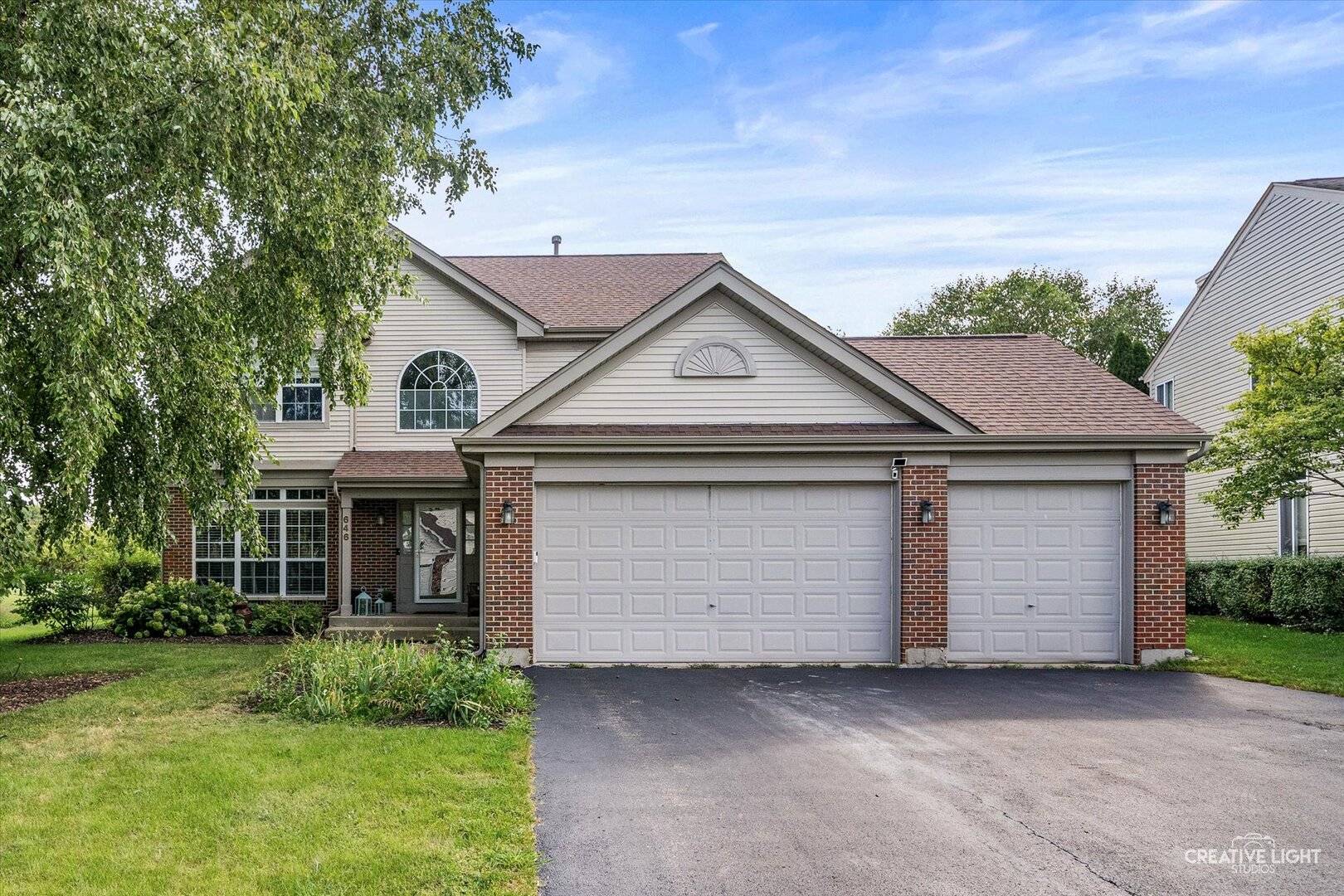 646 Pearces Ford RD, Oswego, IL 60543