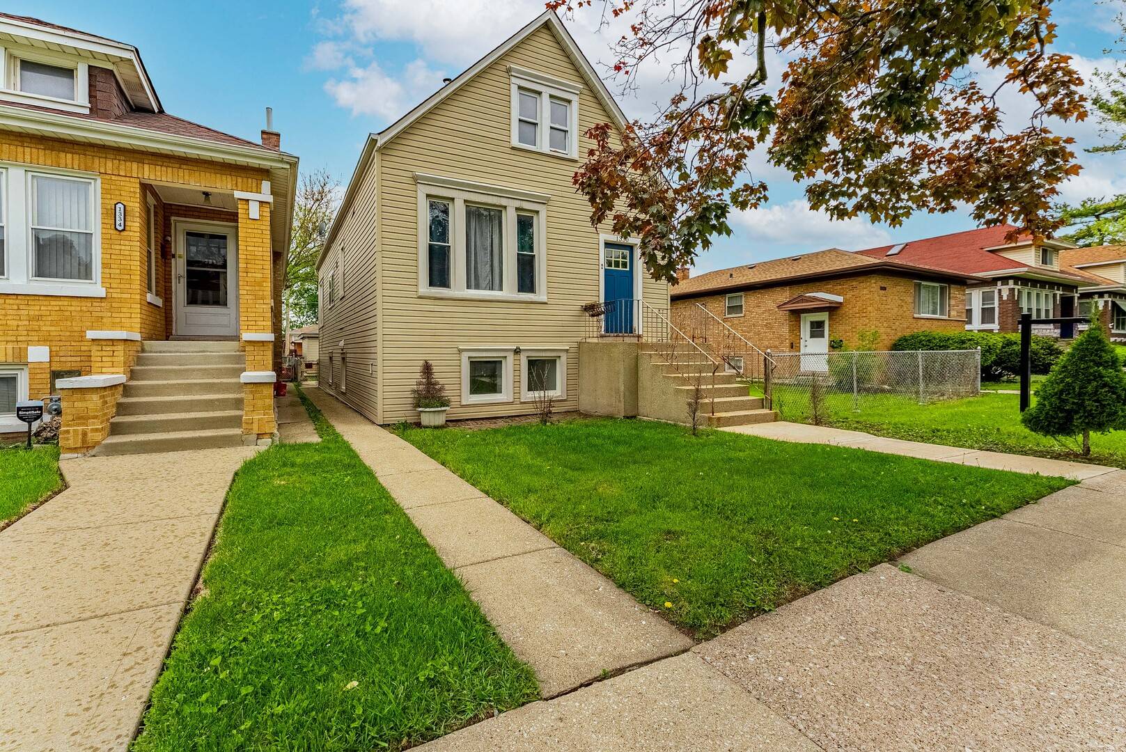 1330 Ridgeland AVE, Berwyn, IL 60402