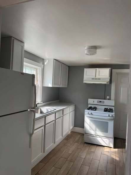 512 Clark ST #2, Aurora, IL 60505