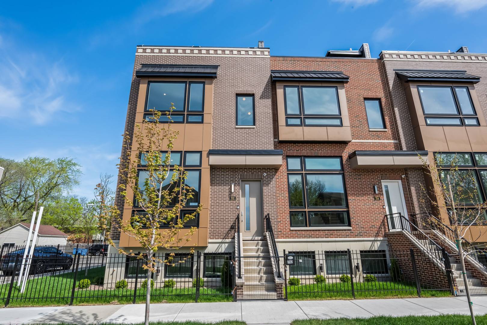 710 E 41 ST, Chicago, IL 60653