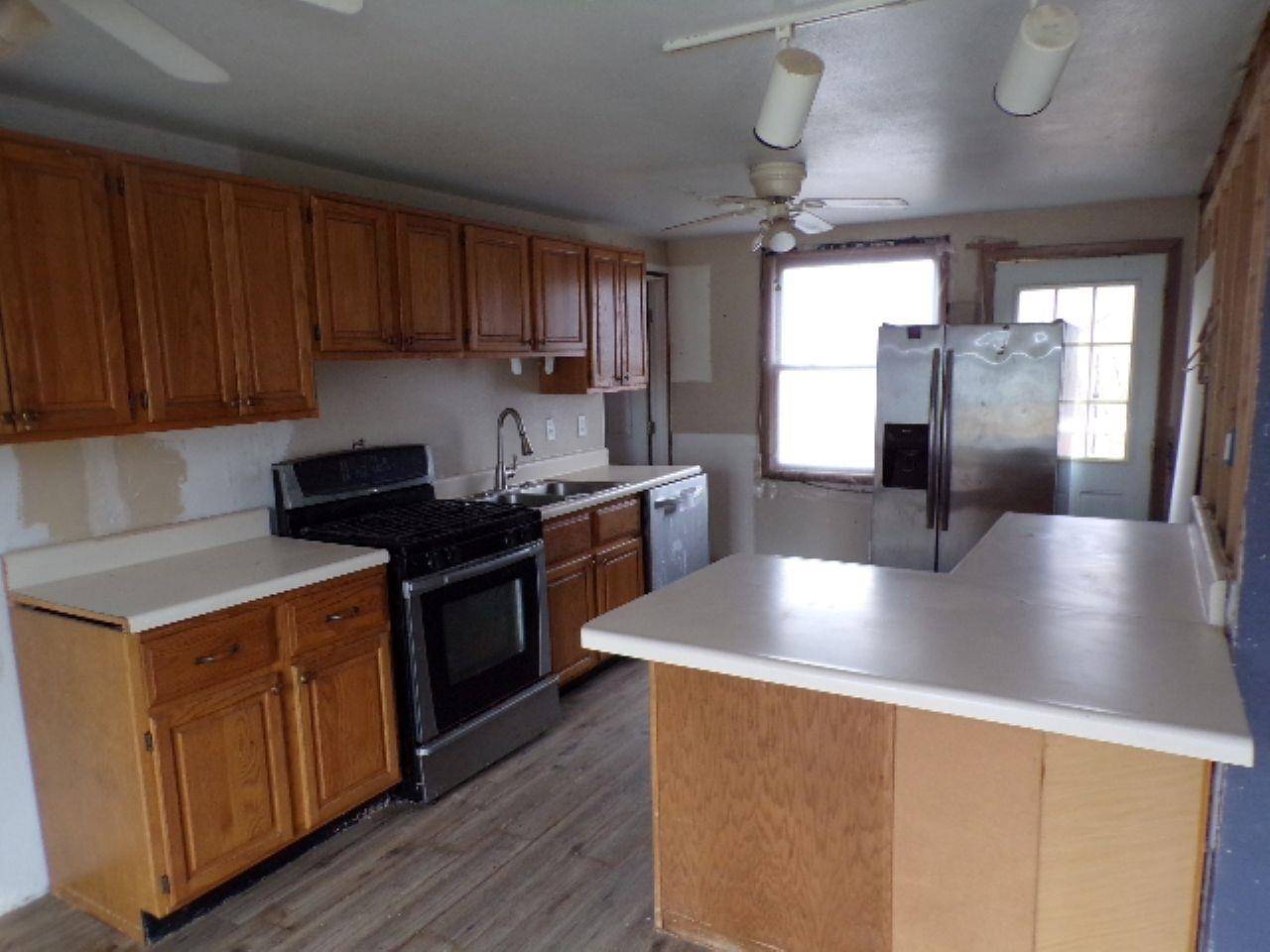 26 Blue Grass CT, Davenport, IA 52802