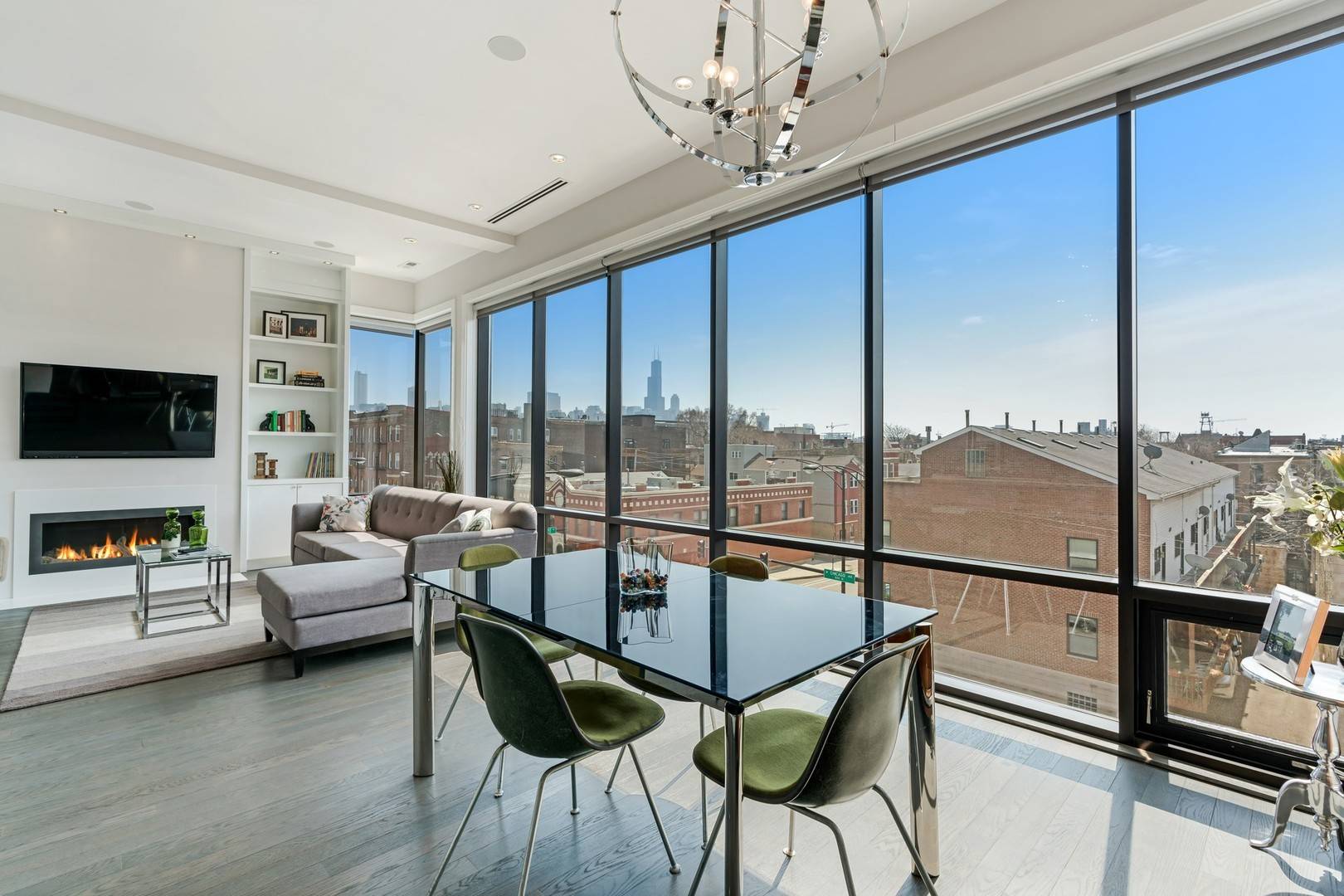 1404 W Chicago AVE #4, Chicago, IL 60642