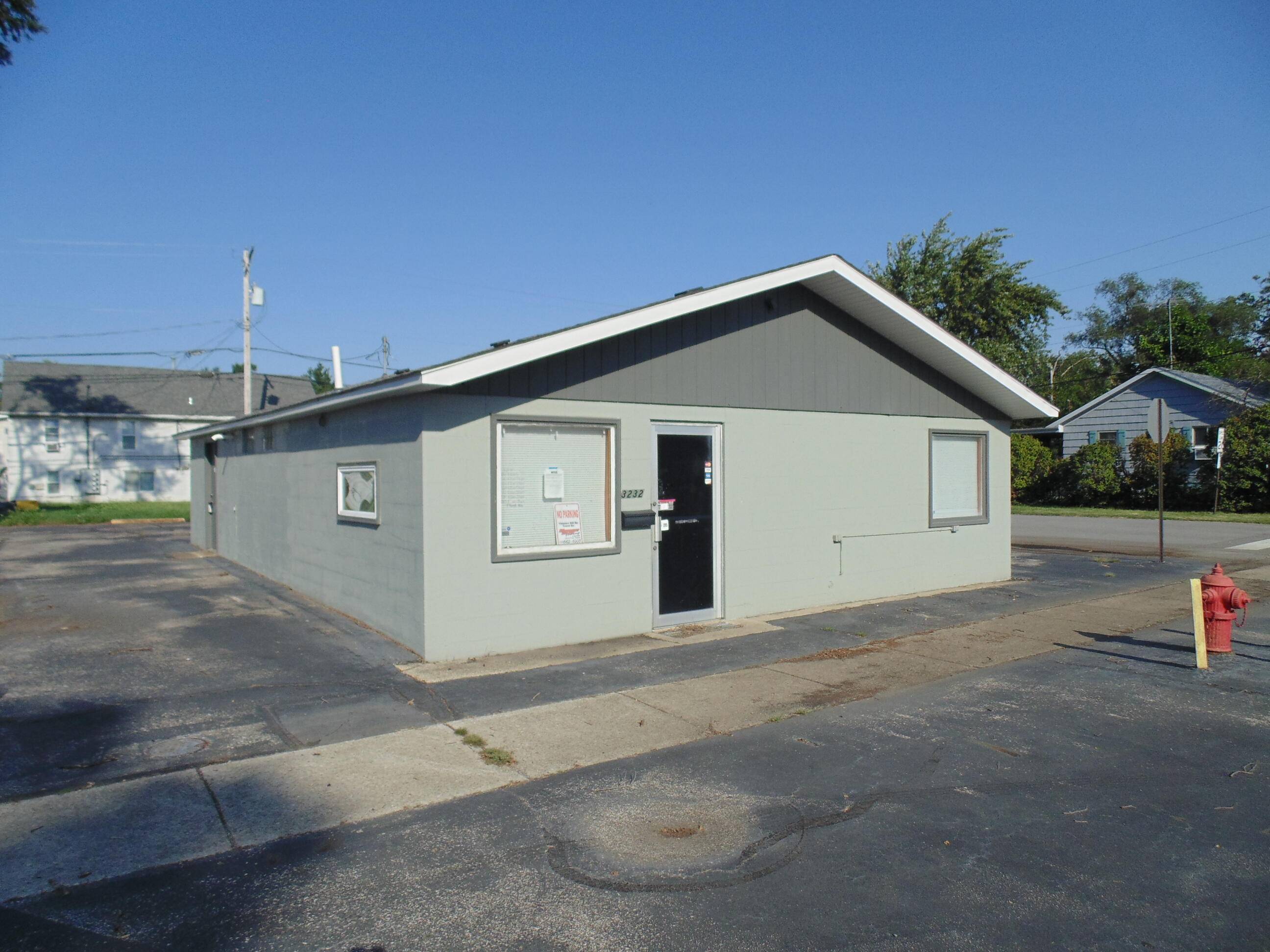 3232 Michigan Street, New Chicago, IN 46342