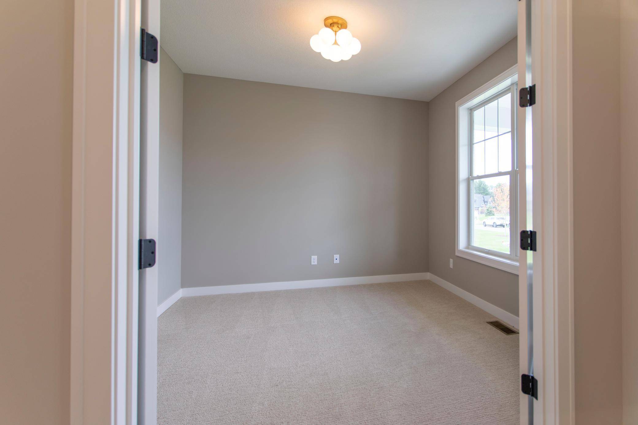 4704 Ogden Trail LN N, Stillwater, MN 55082