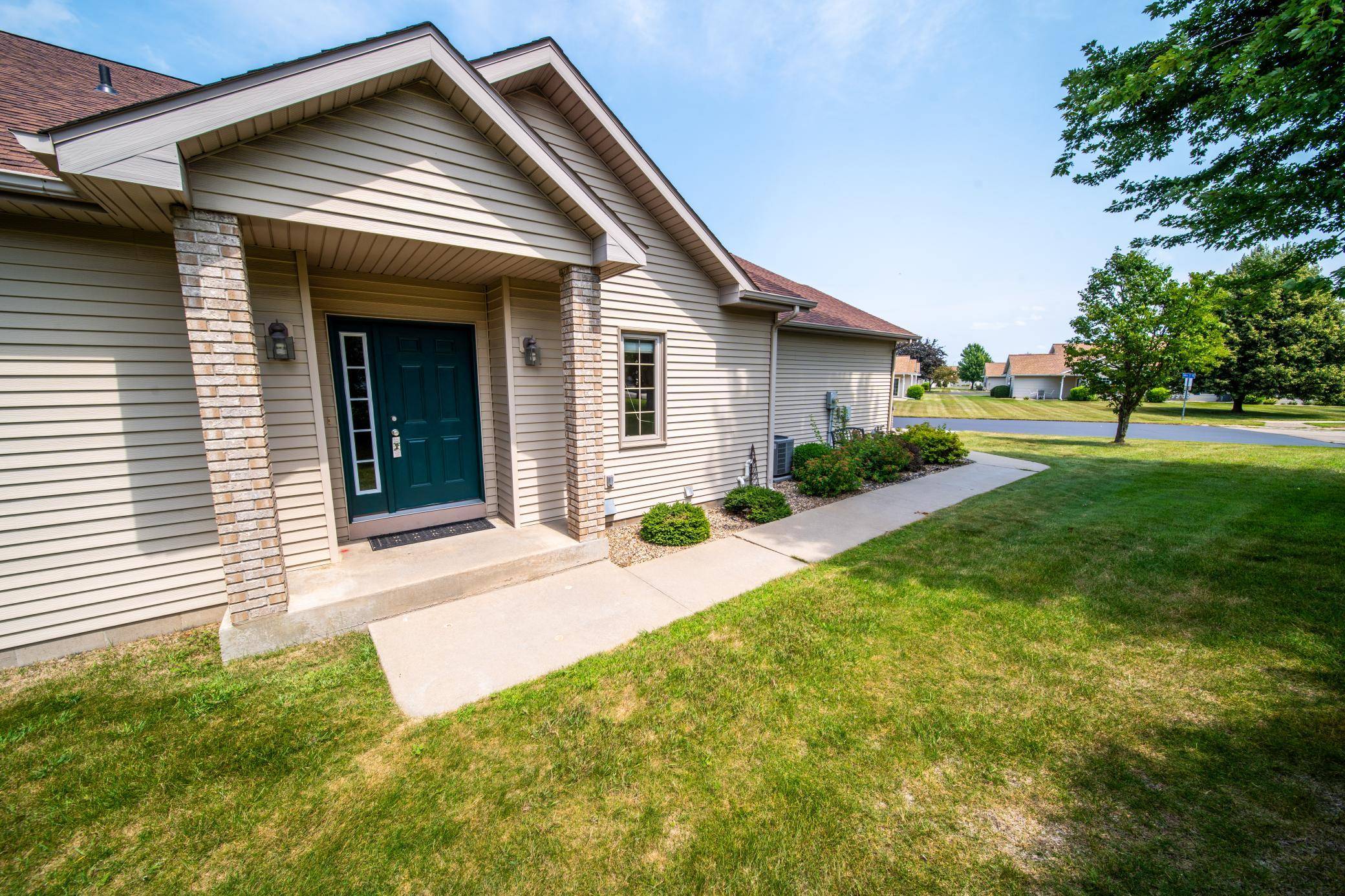 2862 Century Ct NE, Rochester, MN 55906