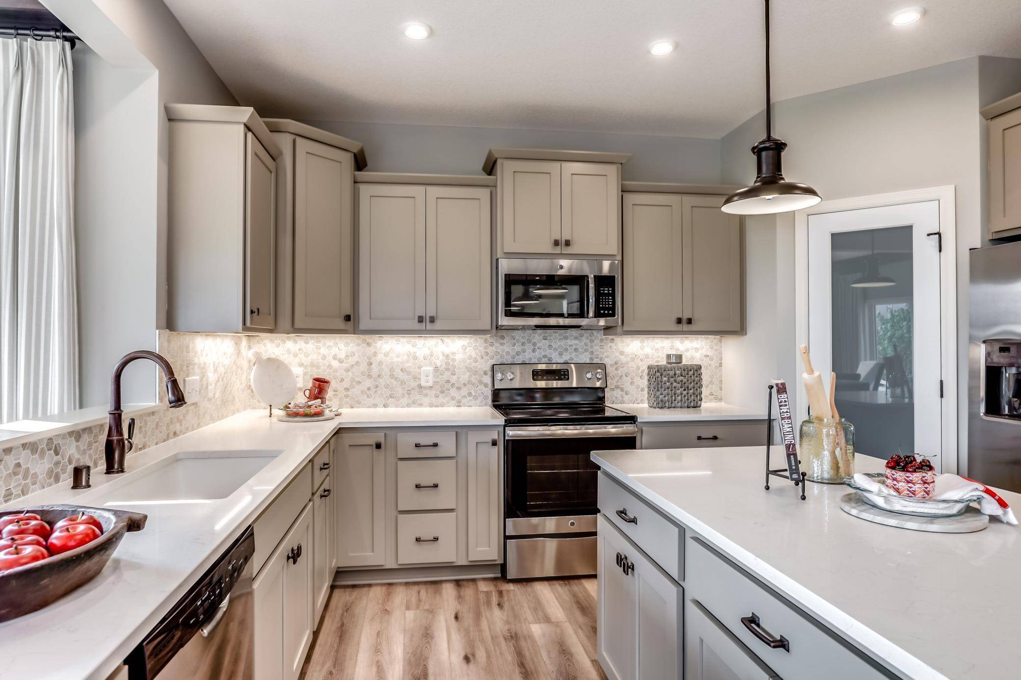 1149 Woods Creek DR, Delano, MN 55328