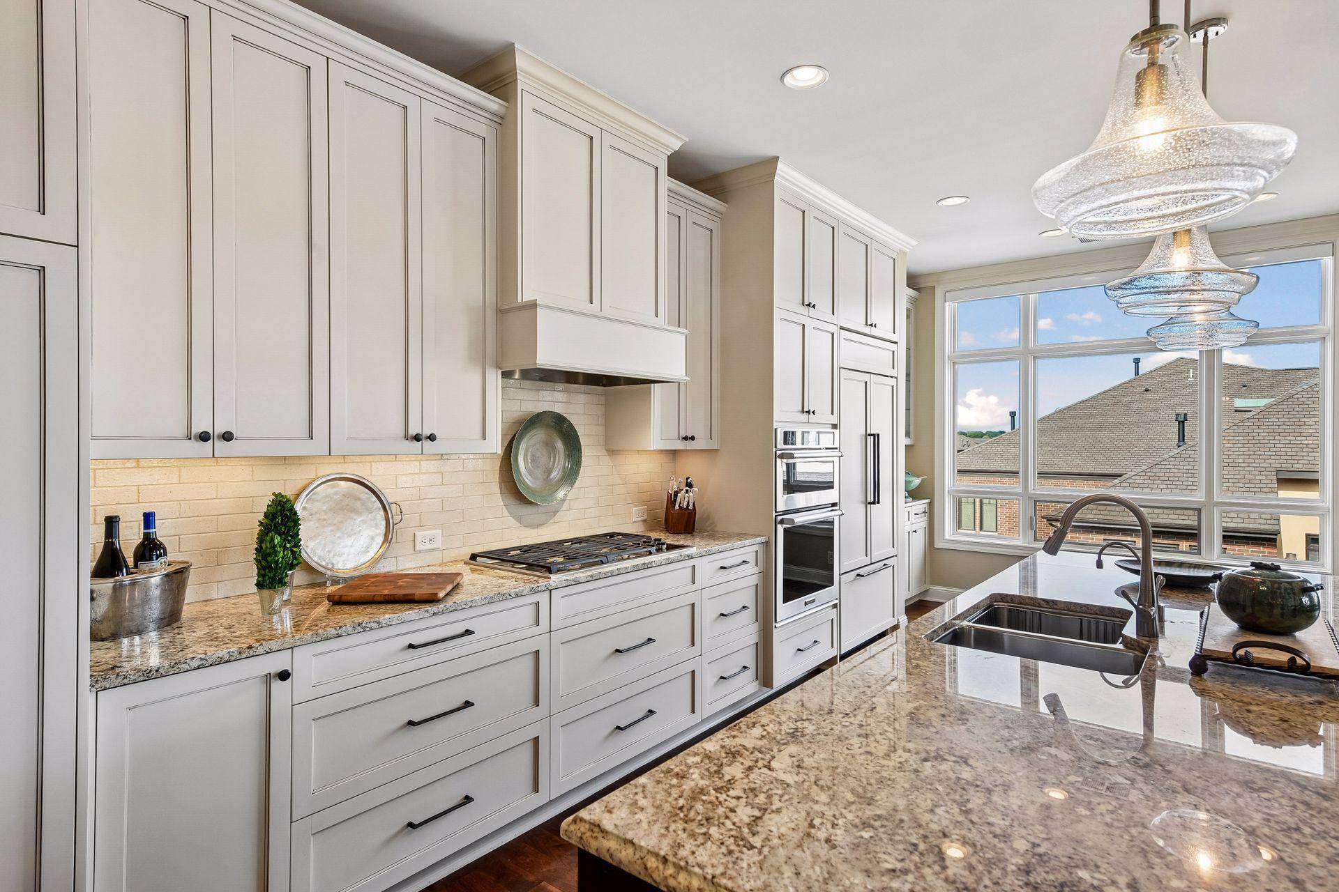 875 Lake ST N #401, Wayzata, MN 55391