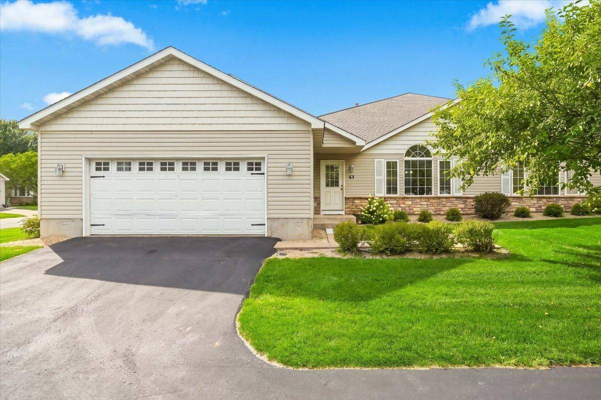 63 Brighton PATH, Hudson, WI 54016