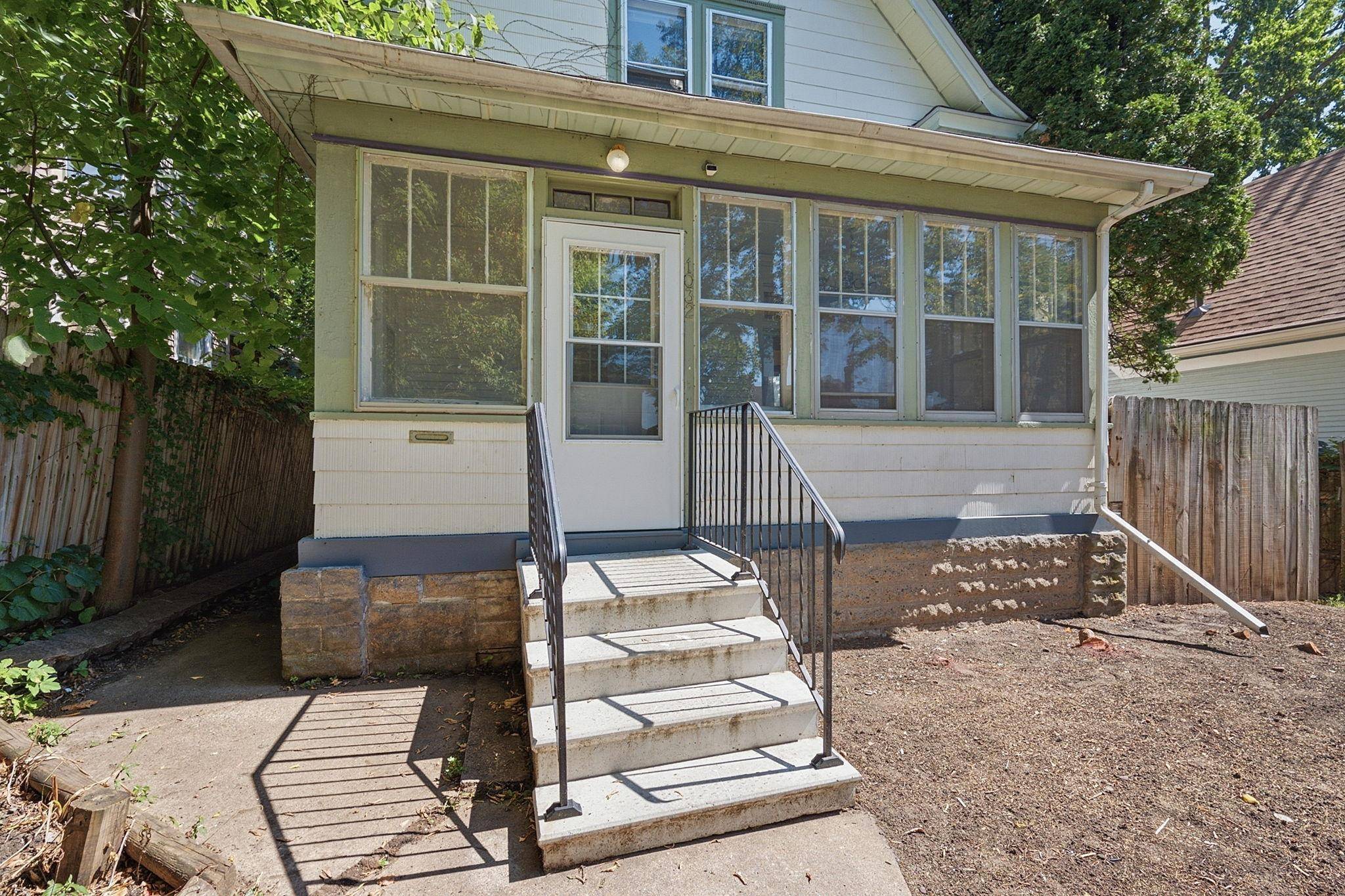 1032 Desoto ST, Saint Paul, MN 55130
