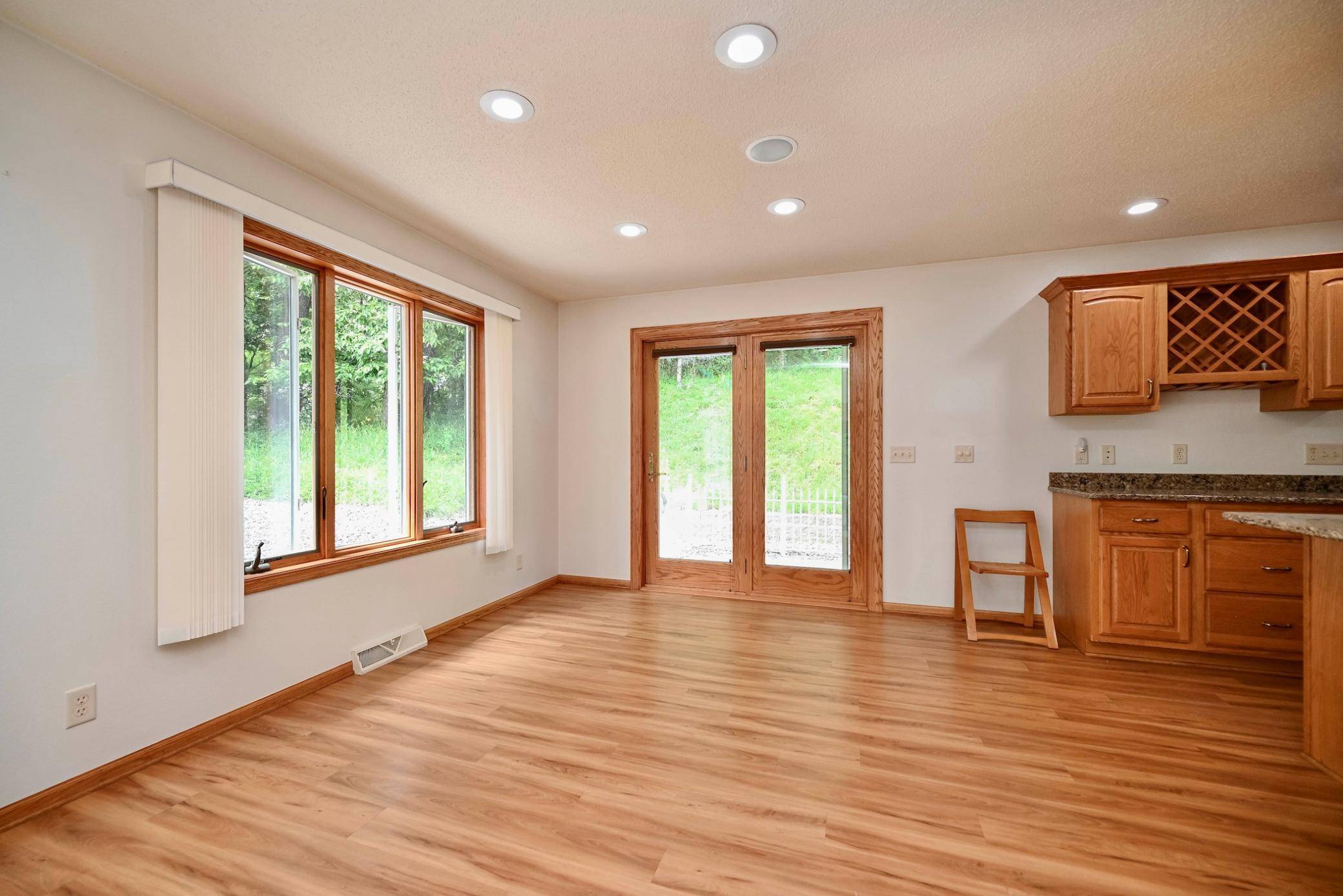 68 Whispering AVE, Winona, MN 55987