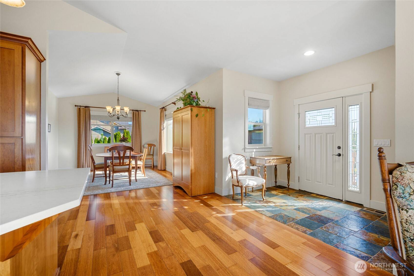 5675 Meadow View CT, Ferndale, WA 98248