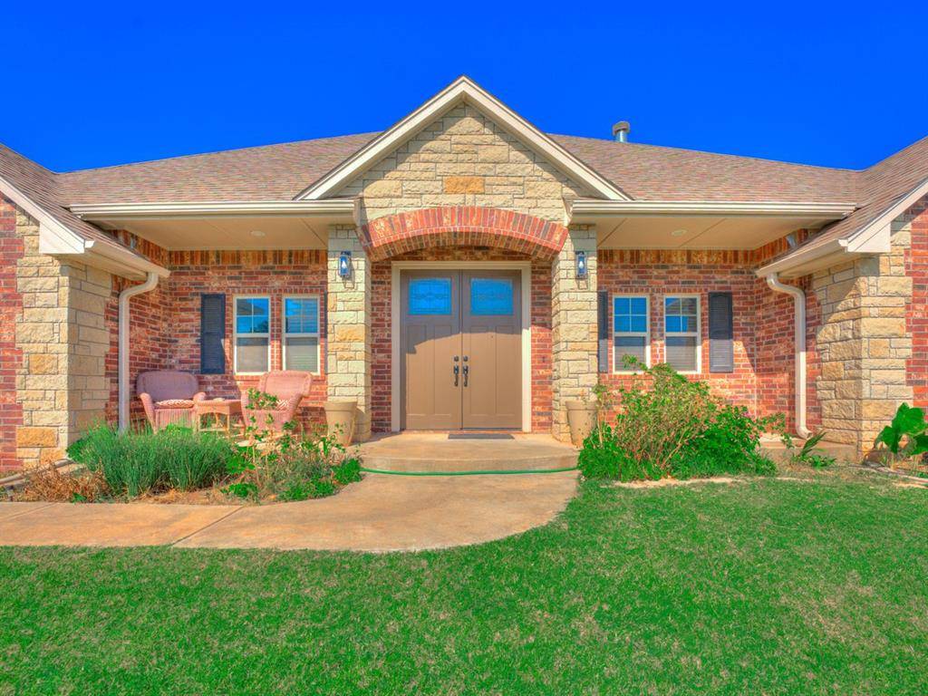 9393 Bear Creek RD, Guthrie, OK 73044