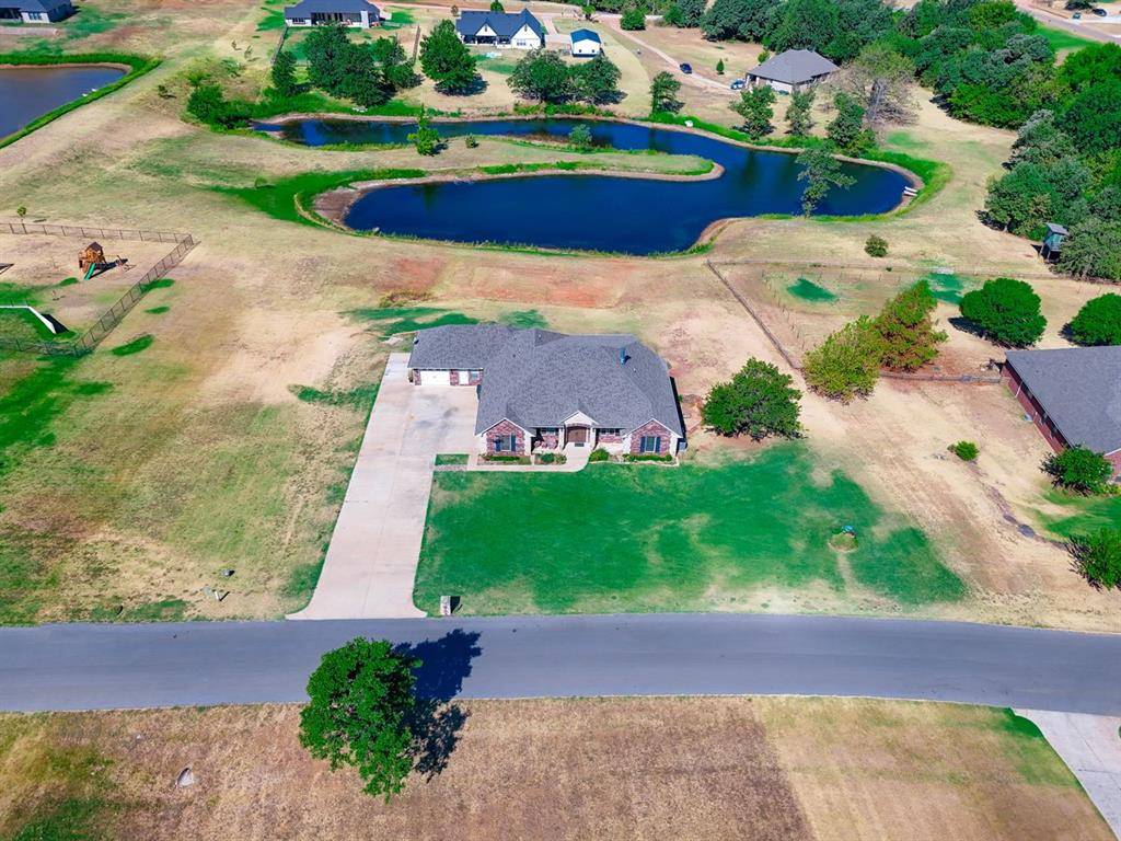 9393 Bear Creek RD, Guthrie, OK 73044