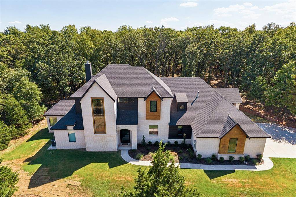 335131 E 1048 RD, Mcloud, OK 74851