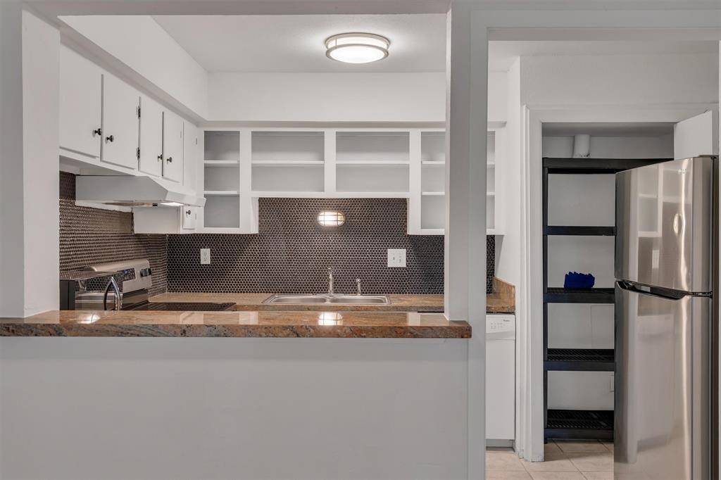5305 Fleetwood Oaks Avenue #274, Dallas, TX 75235