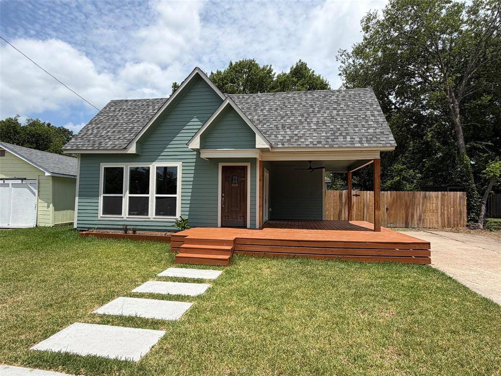 405 E 9th Street, Kemp, TX 75143