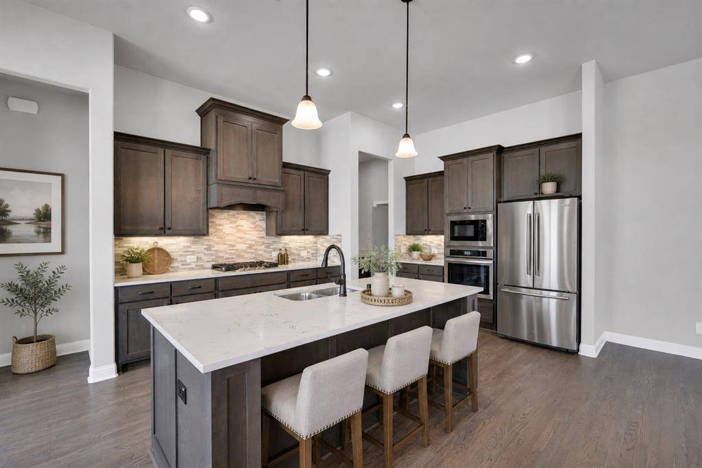 128 Lila Lake Drive, Waxahachie, TX 75165